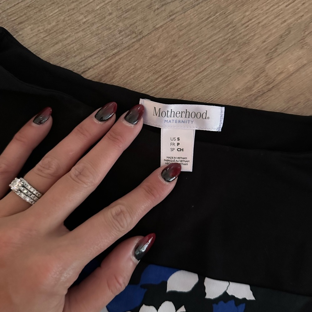 Maternity Dresses - image 6